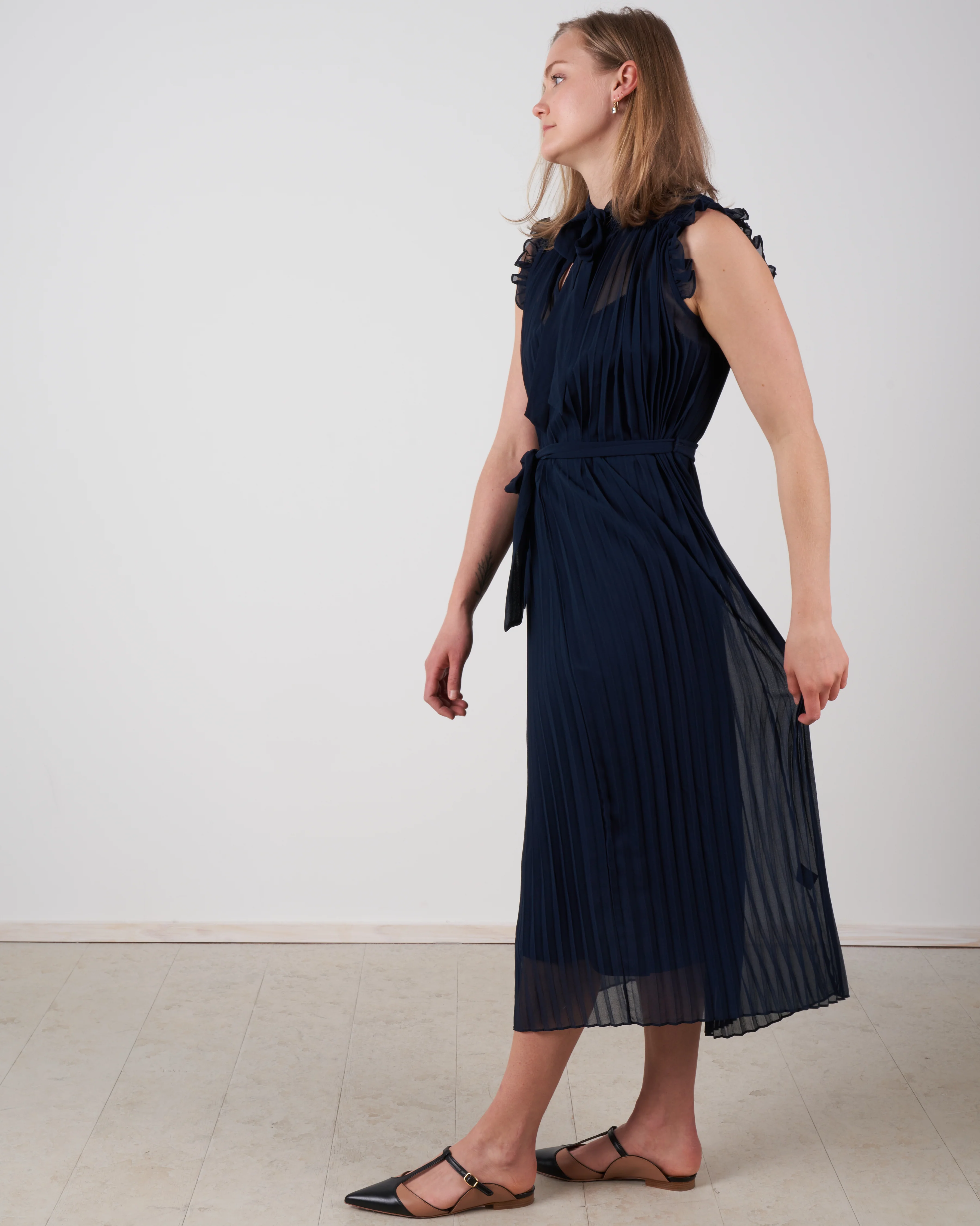 shirred pleat swing midi - navy - Image 3