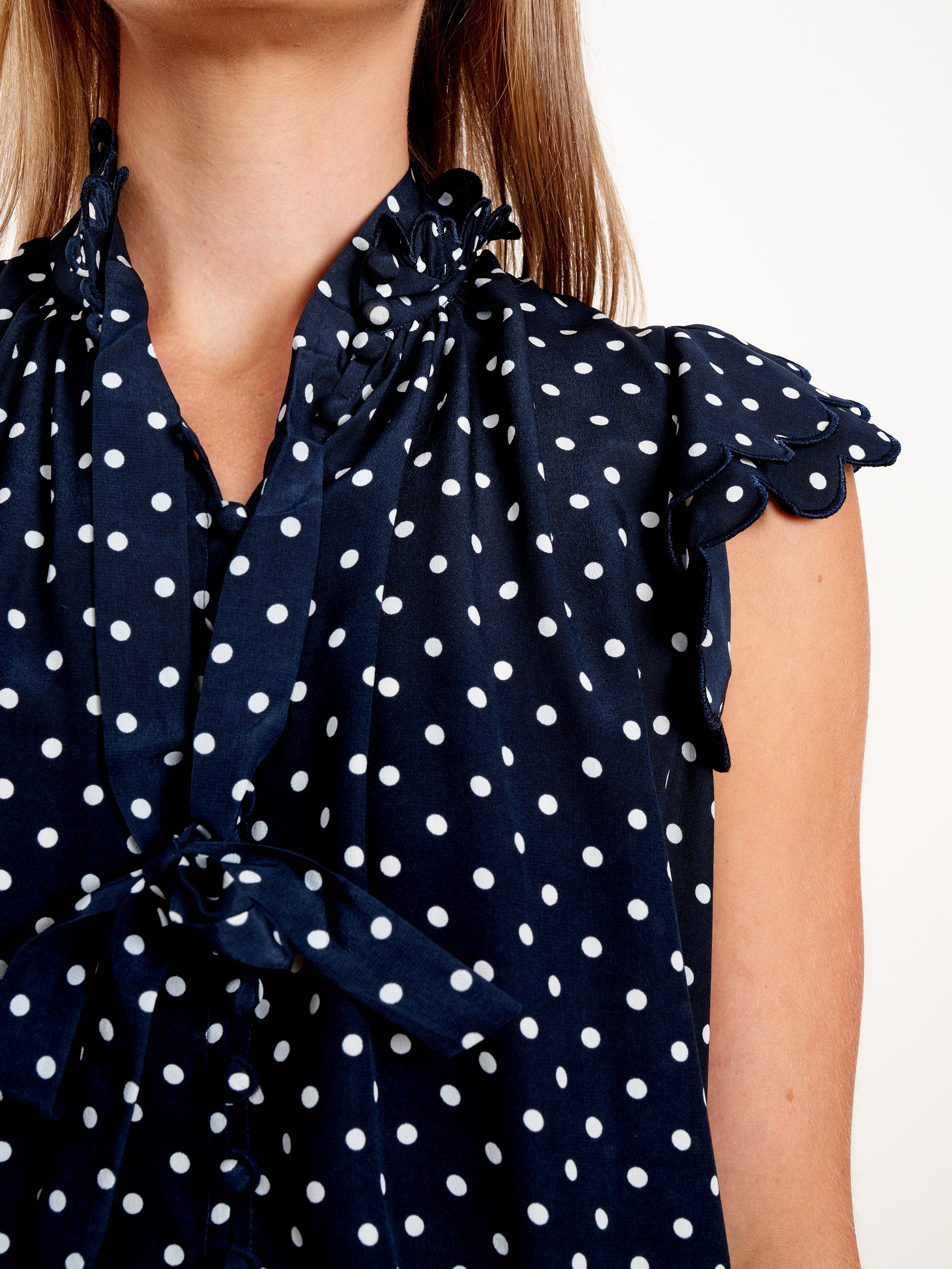 silk scallop sleeveless top - navy/pearl dot - Image 6